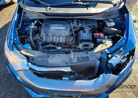 2013 Honda Insight from USA, damaged, VIN JHMZE2H35DS004198